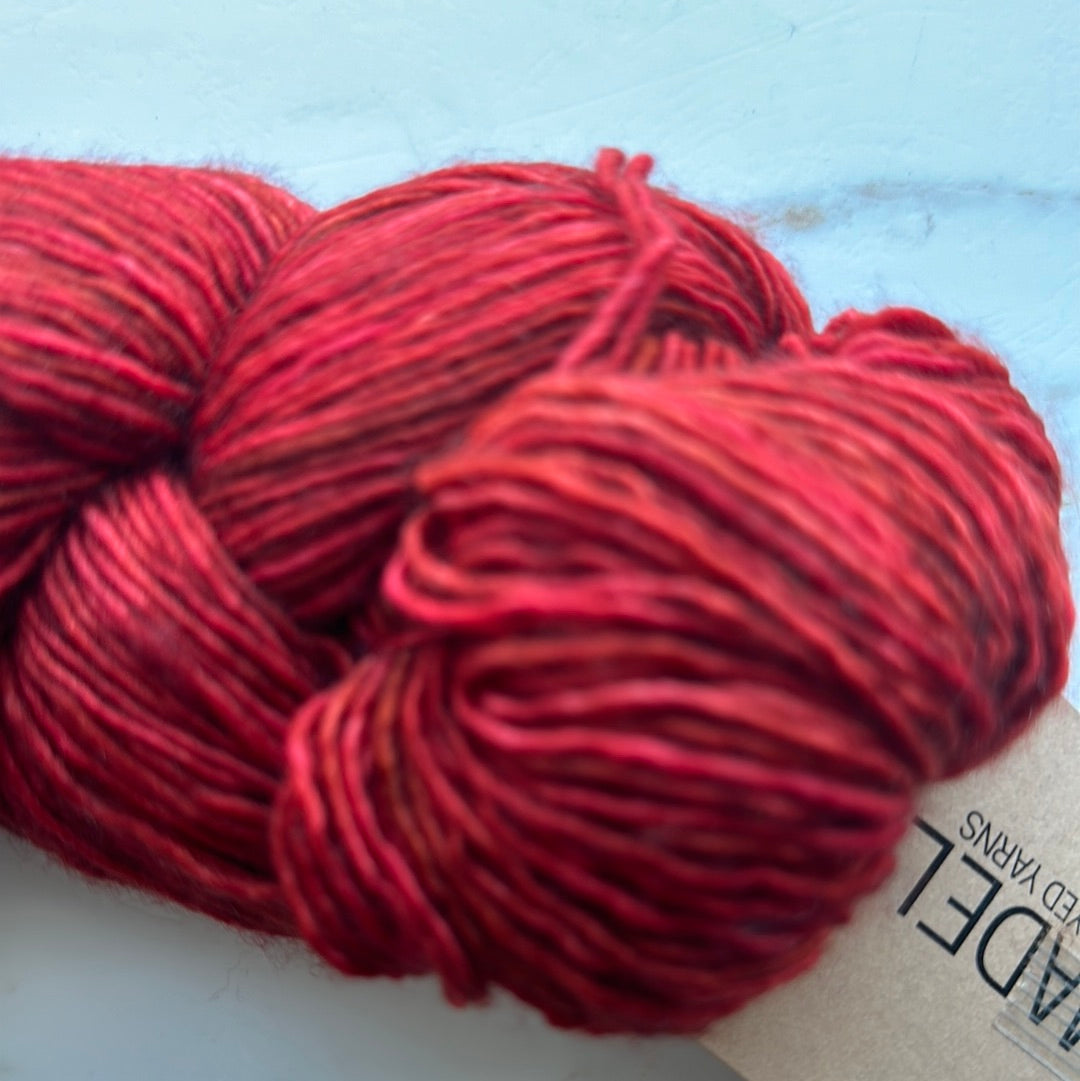 Tosh Merino light Robin Pecho Rojo